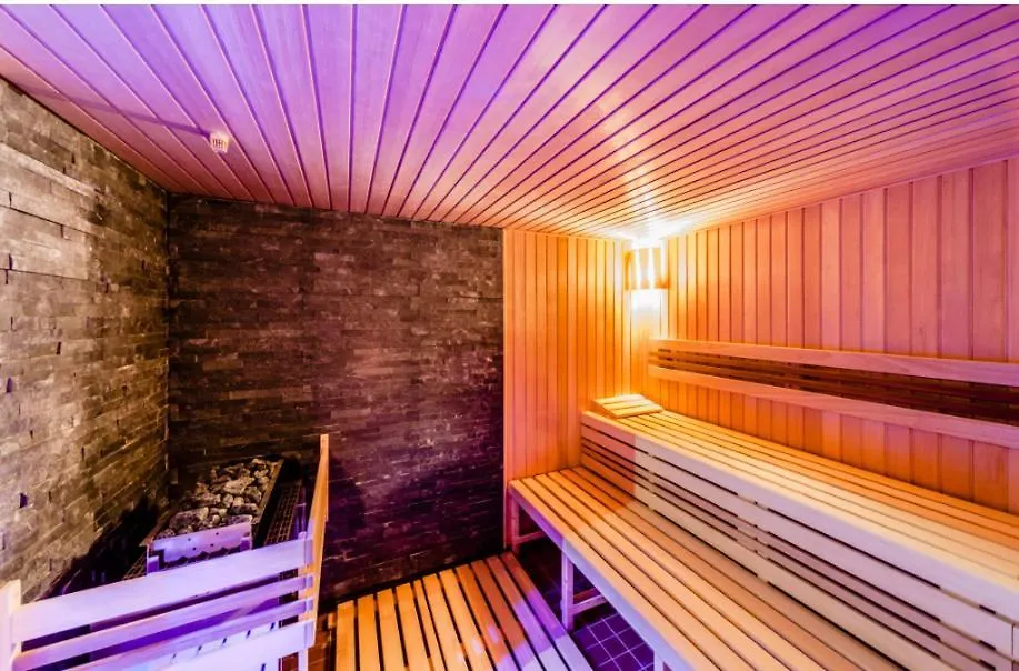Live-Inn Prague 2 Bdr Family Suite For 1-8 Guests, 20 Mins To Center, Lift, Gym, Reception, Parking, Roof Terrace, Game & Party 0*,  Czech Republic