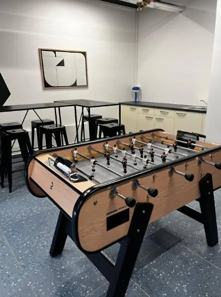 Live-Inn Prague 2 Bdr Family Suite For 1-8 Guests, 20 Mins To Center, Lift, Gym, Reception, Parking, Roof Terrace, Game & Party