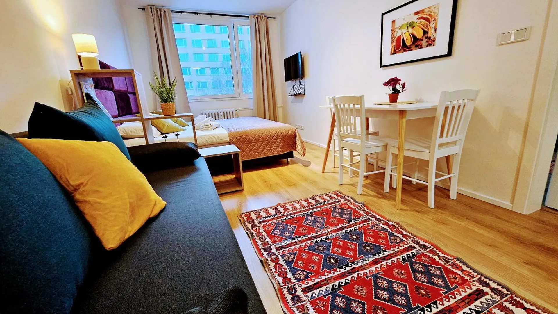 Live-Inn Prague 2 Bdr Family Suite For 1-8 Guests, 20 Mins To Center, Lift, Gym, Reception, Parking, Roof Terrace, Game & Party Apartment