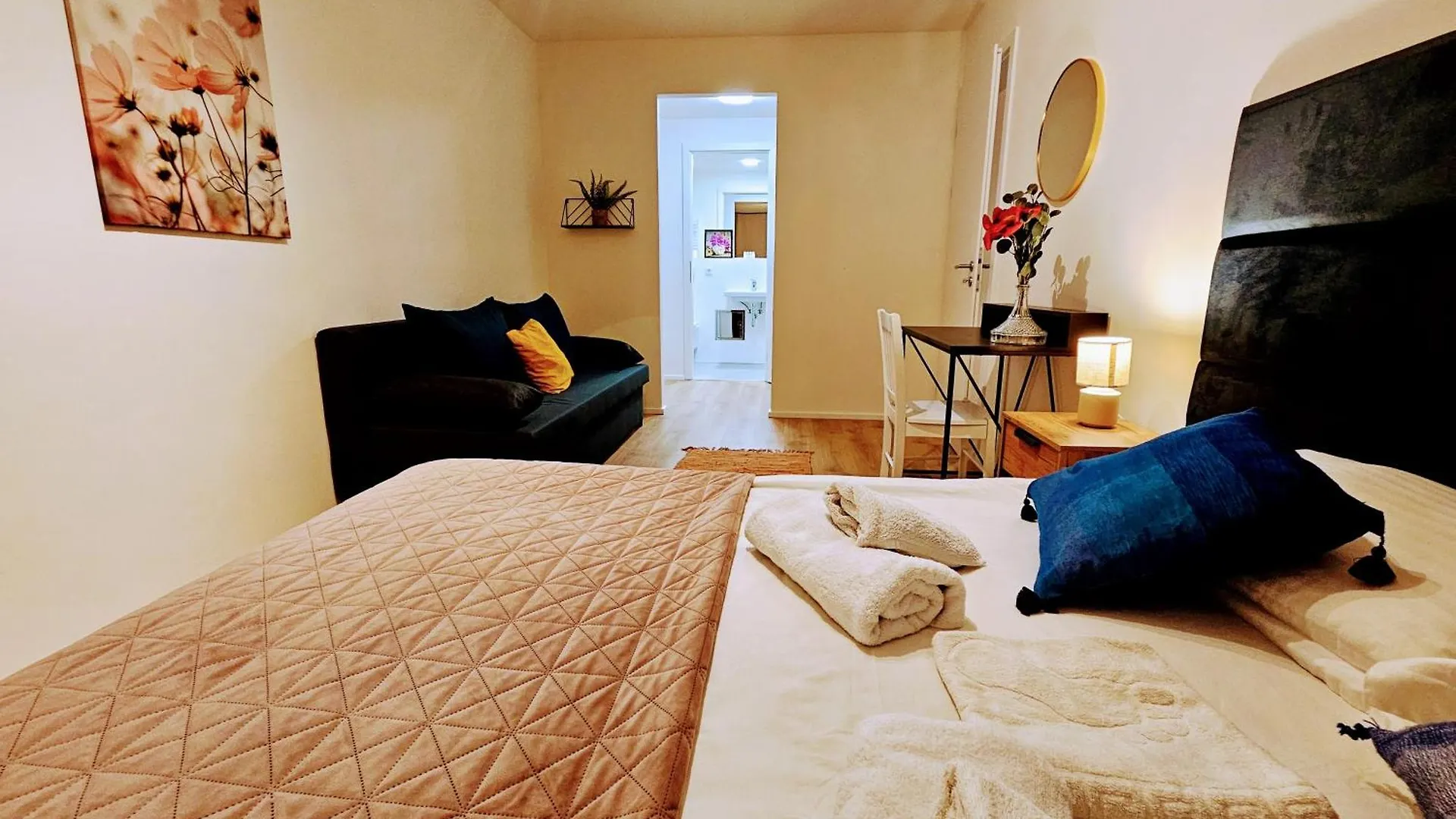 Appartamento Live-Inn Prague 2 Bdr Family Suite For 1-8 Guests, 20 Mins To Center, Lift, Gym, Reception, Parking, Roof Terrace, Game & Party