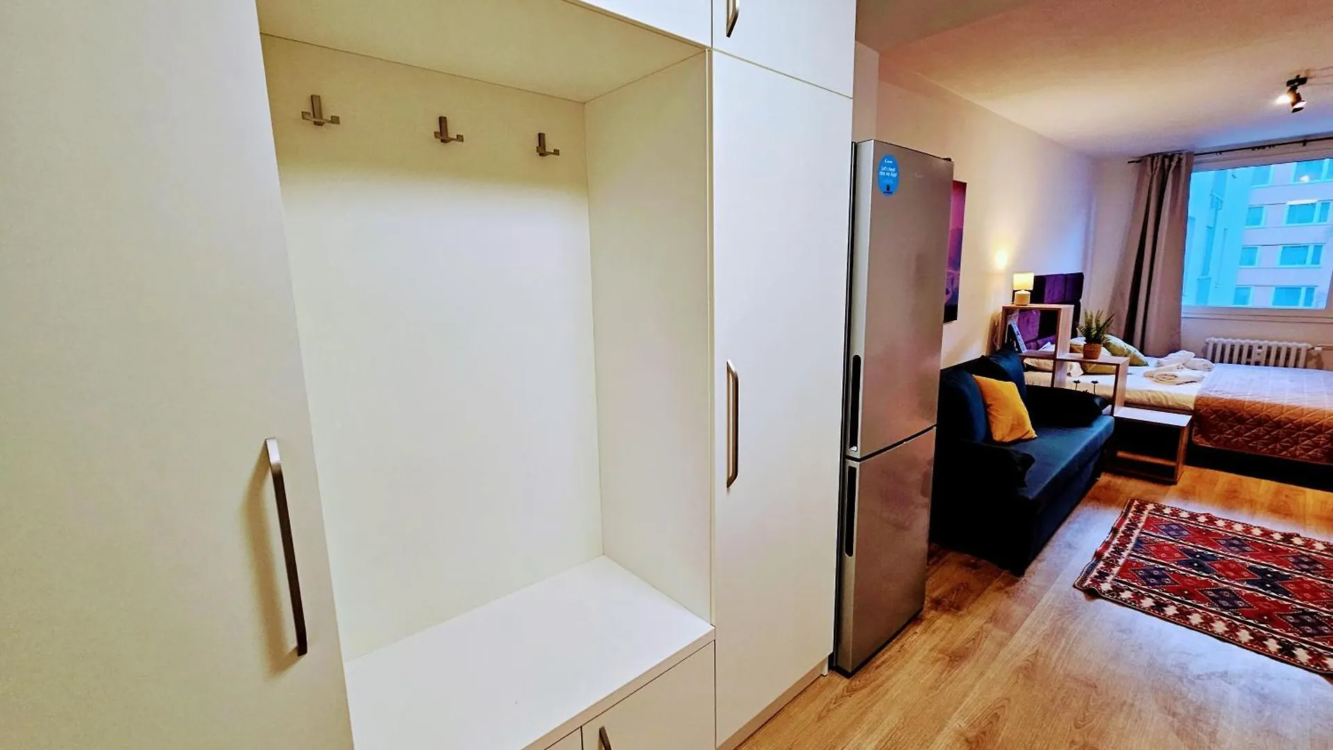 Apartment Live-Inn Prague 2 Bdr Family Suite For 1-8 Guests, 20 Mins To Center, Lift, Gym, Reception, Parking, Roof Terrace, Game & Party Czech Republic