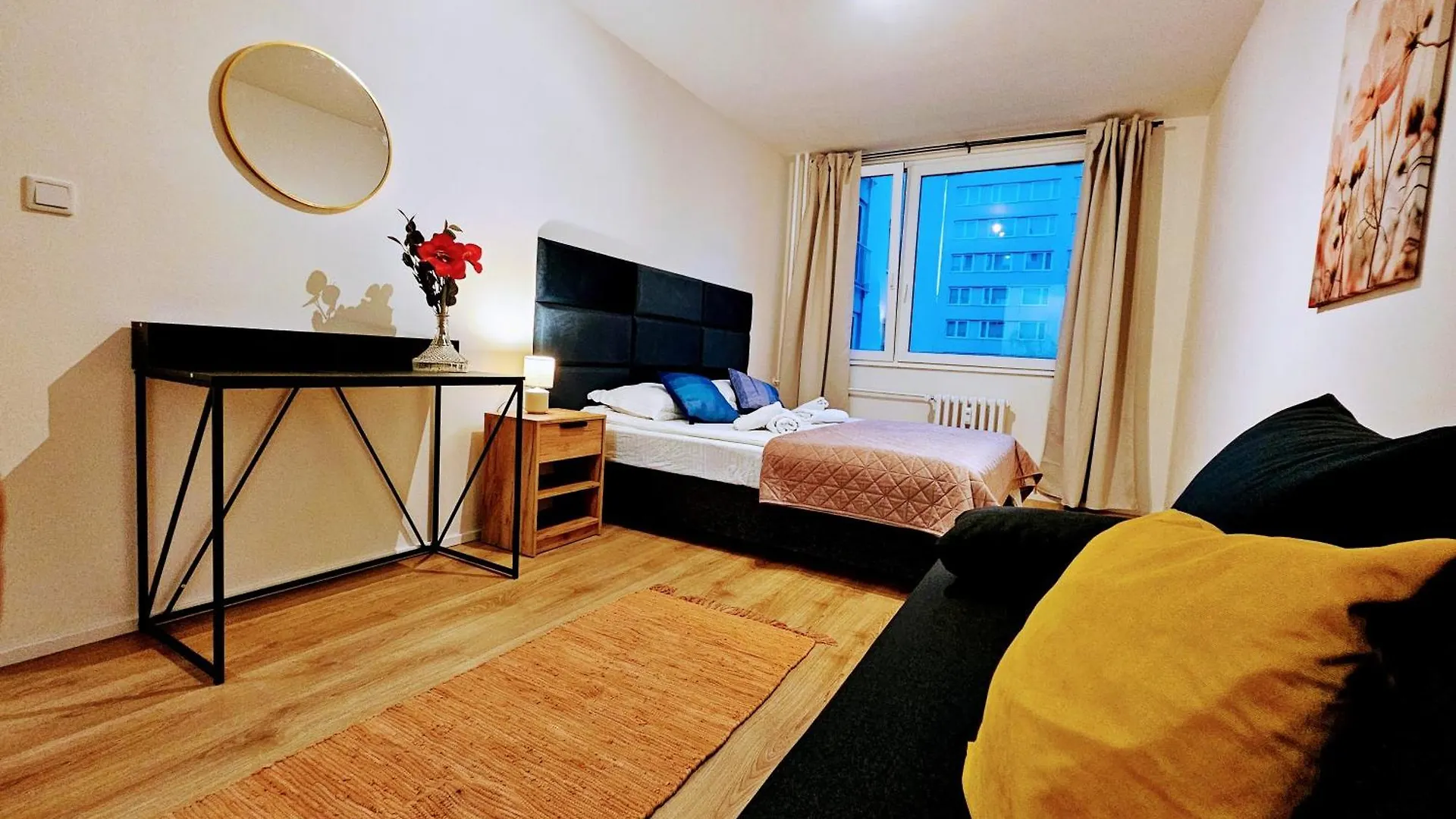 Live-Inn Prague 2 Bdr Family Suite For 1-8 Guests, 20 Mins To Center, Lift, Gym, Reception, Parking, Roof Terrace, Game & Party