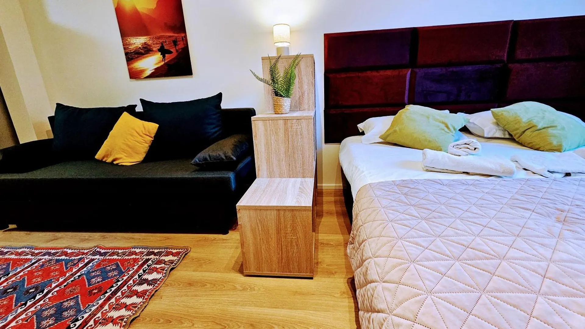 Apartment Live-Inn Prague 2 Bdr Family Suite For 1-8 Guests, 20 Mins To Center, Lift, Gym, Reception, Parking, Roof Terrace, Game & Party