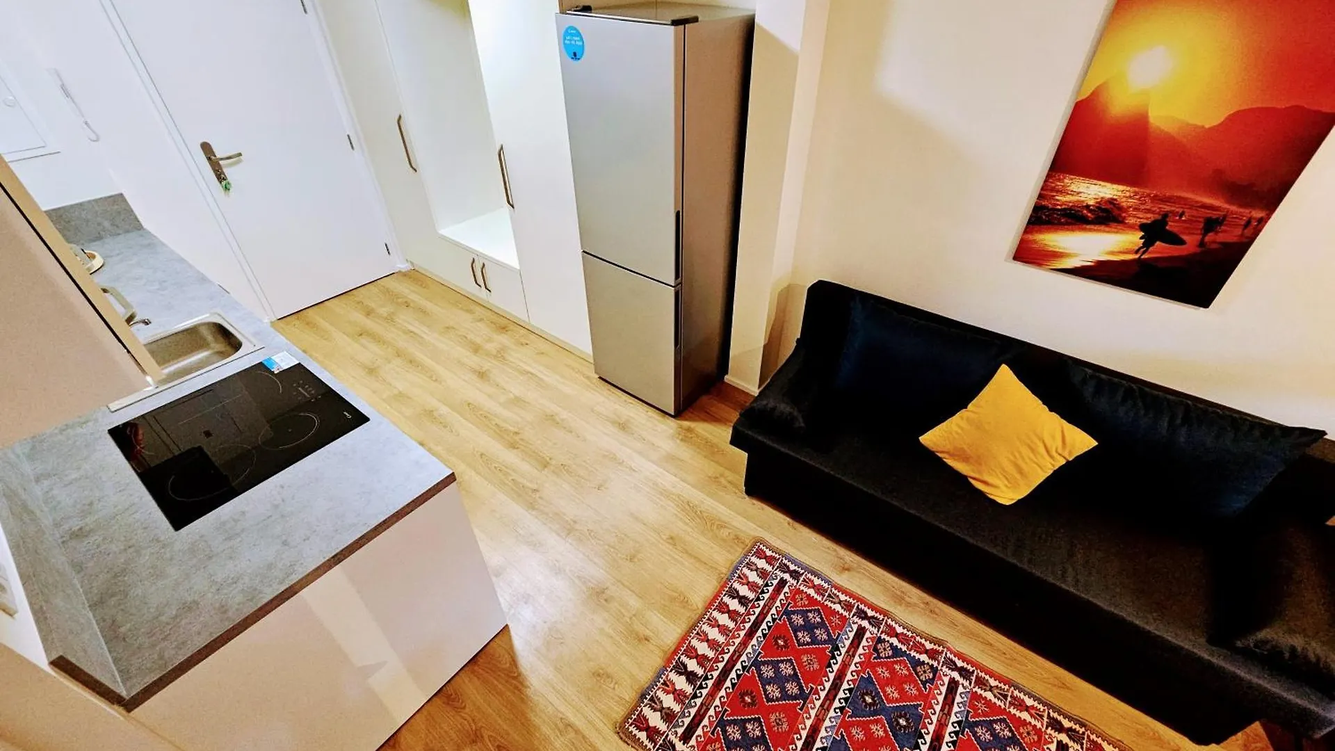 Live-Inn Prague 2 Bdr Family Suite For 1-8 Guests, 20 Mins To Center, Lift, Gym, Reception, Parking, Roof Terrace, Game & Party 0*,