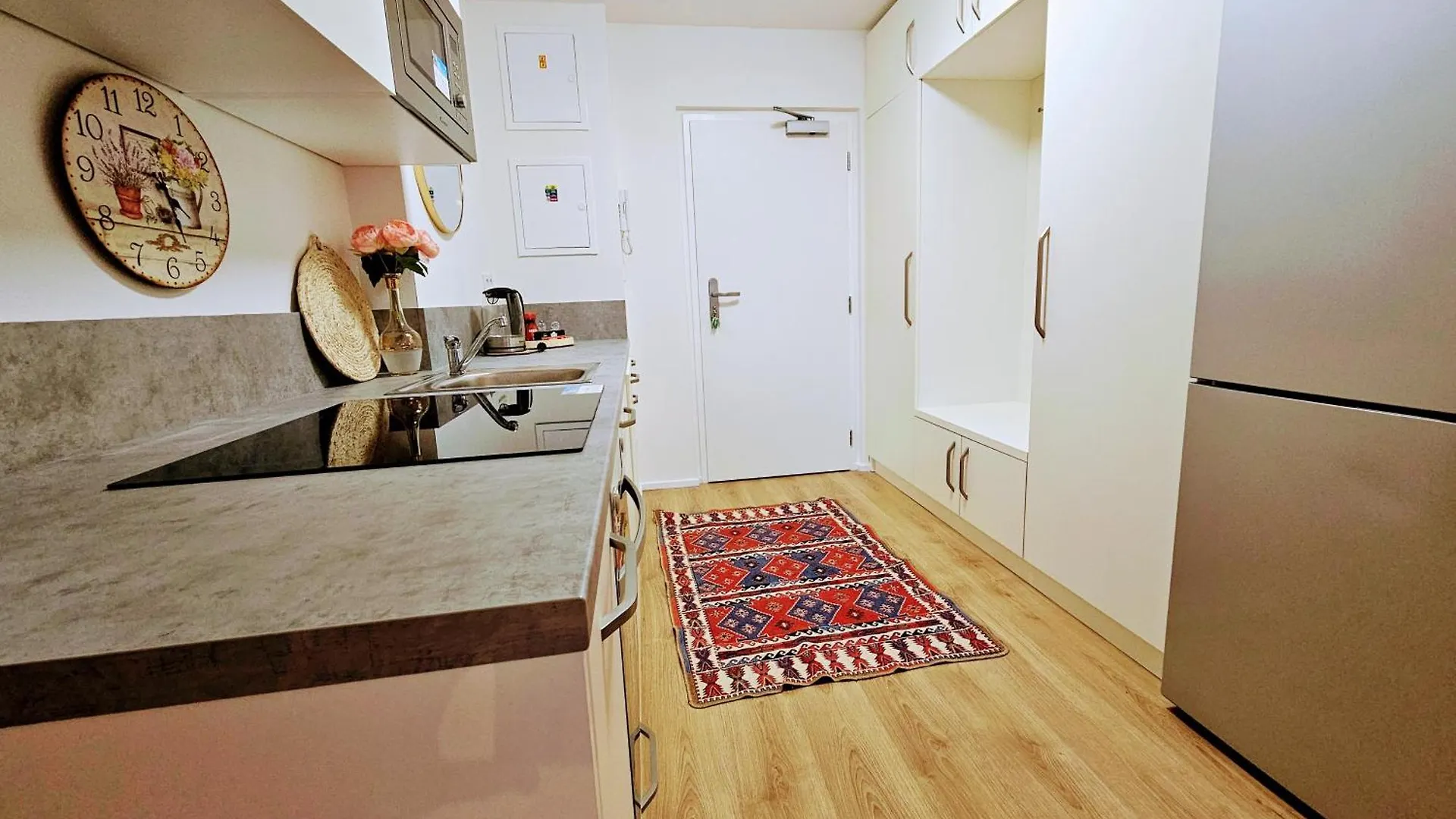 Live-Inn Prague 2 Bdr Family Suite For 1-8 Guests, 20 Mins To Center, Lift, Gym, Reception, Parking, Roof Terrace, Game & Party Czech Republic